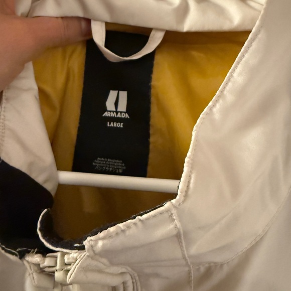 Armada Snowboard/Ski Jacket - Picture 3 of 4